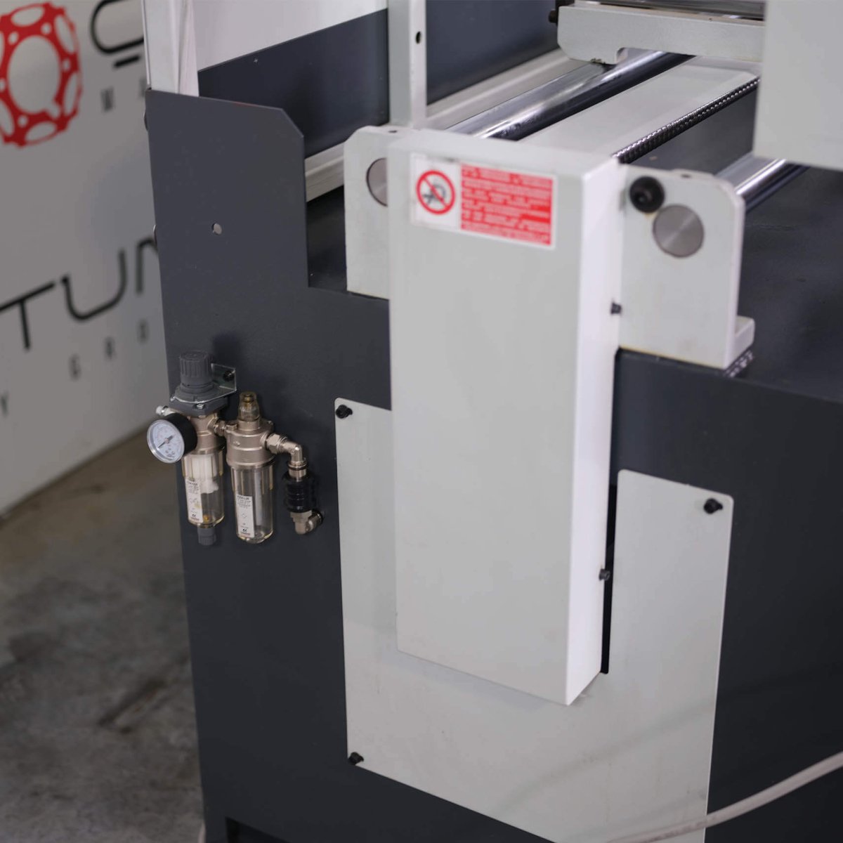 TA 400 - A: 15.75" Fully - Automatic Non - Ferrous, Aluminum Cutting Saw (5 - 1/2" Round Tube Capacity) - Non - Ferrous Cutting Saws - Quantum Machinery Group - In Stock and Sold in the USA